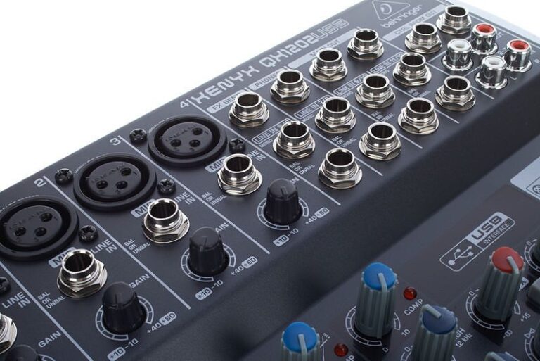 Cara Menggabungkan 2 Amplifier Toa